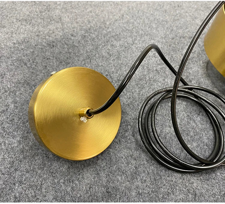 Moderne Glas-Pendelleuchte – Bernsteinfarbener Designer-Kronleuchter für Esszimmer und Küche