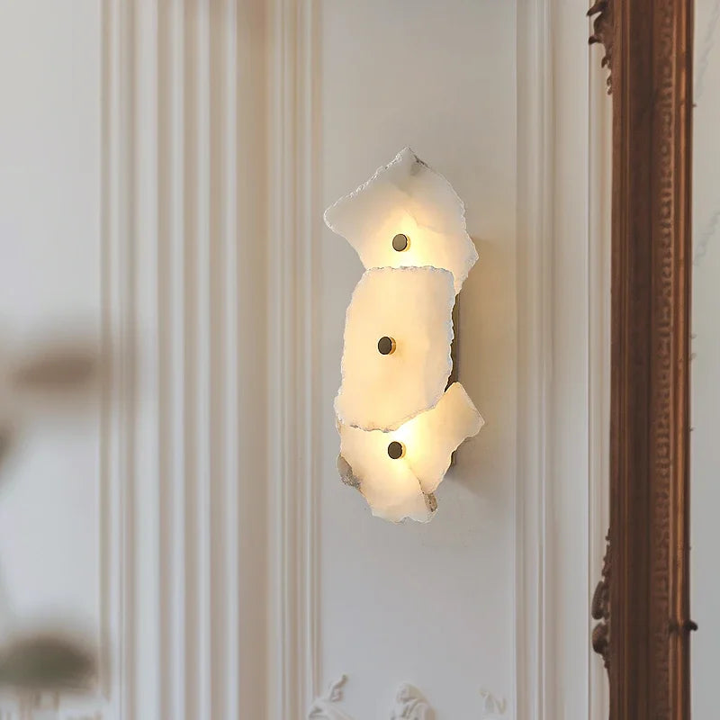 LED-Wandleuchte aus Marmor & Kupfer