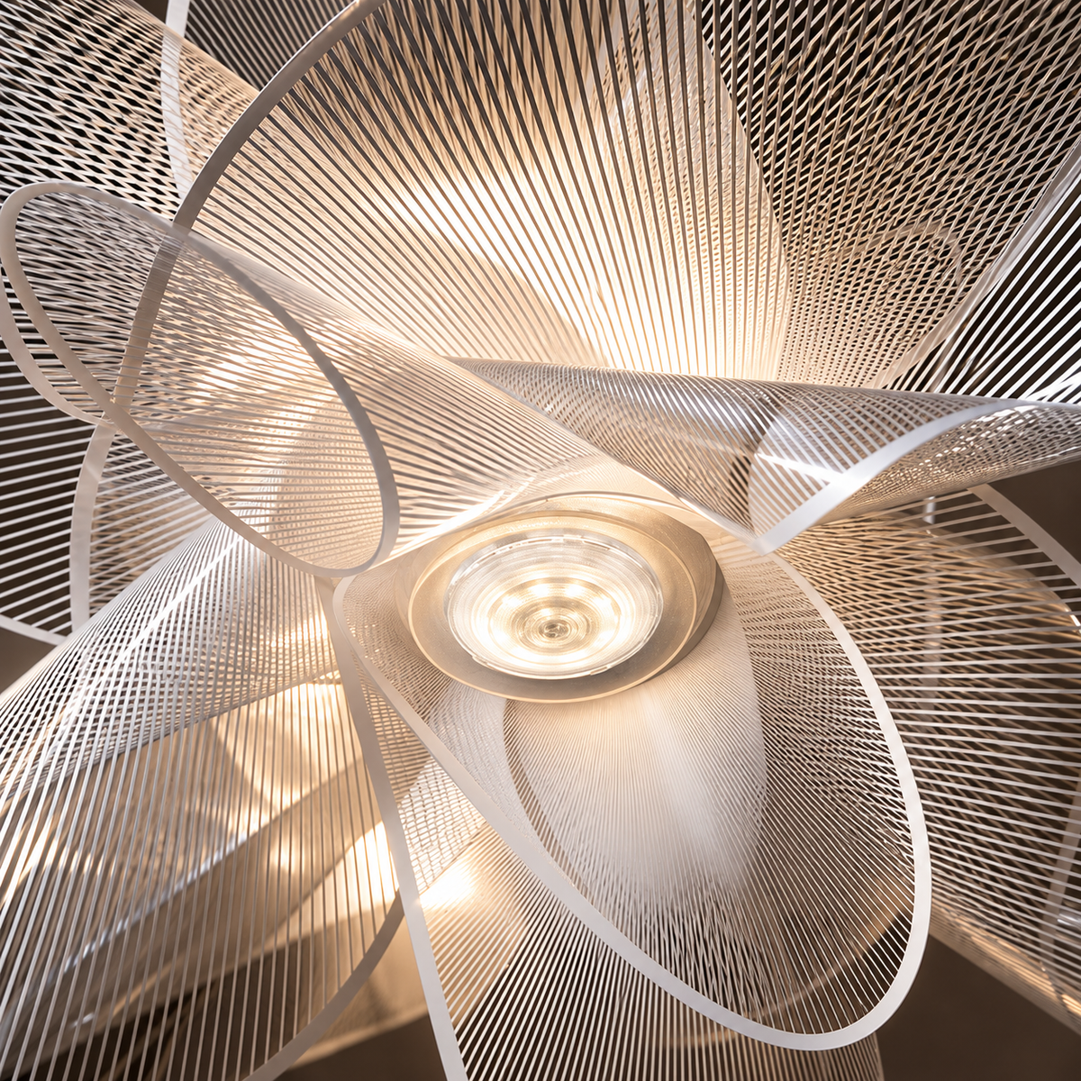 PETAL BLOOM – Moderne LED Hanglamp met Transparante Bloemblaadjes