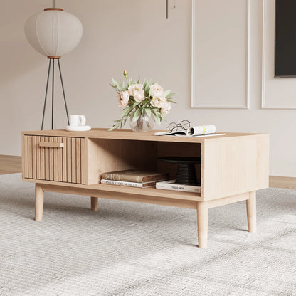 Couchtisch aus Massivholz – Natürlicher, niedriger Beistelltisch für das Wohnzimmer