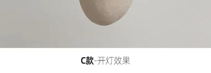 Wabi-Sabi-Hängeleuchte aus Kunstharz – Moderne, skulpturale Hängelampe