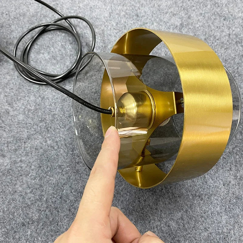 Moderne Glas-Pendelleuchte – Bernsteinfarbener Designer-Kronleuchter für Esszimmer und Küche