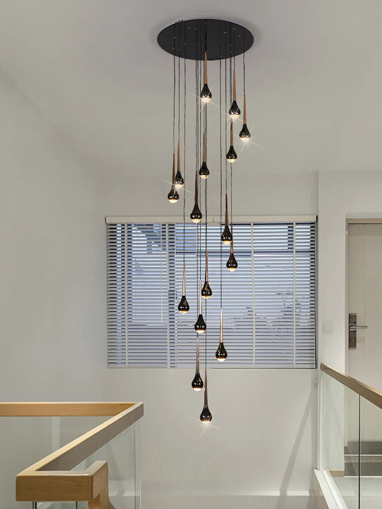 LED-Treppenhaus-Pendelleuchte – Schwarz und Gold