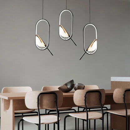 LED-Pendelleuchte „Elstervogel“ – Modernes nordisches Design