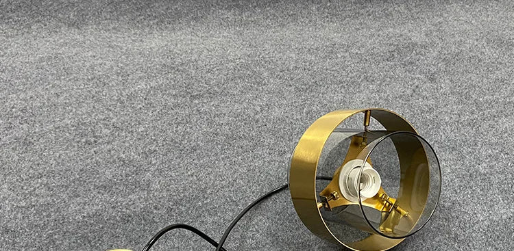 Moderne Glas-Pendelleuchte – Bernsteinfarbener Designer-Kronleuchter für Esszimmer und Küche