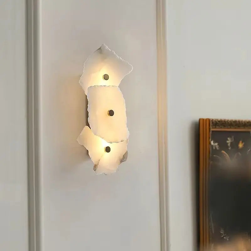 LED-Wandleuchte aus Marmor & Kupfer