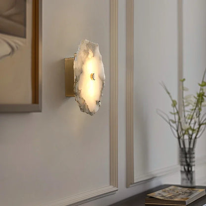 LED-Wandleuchte aus Marmor & Kupfer