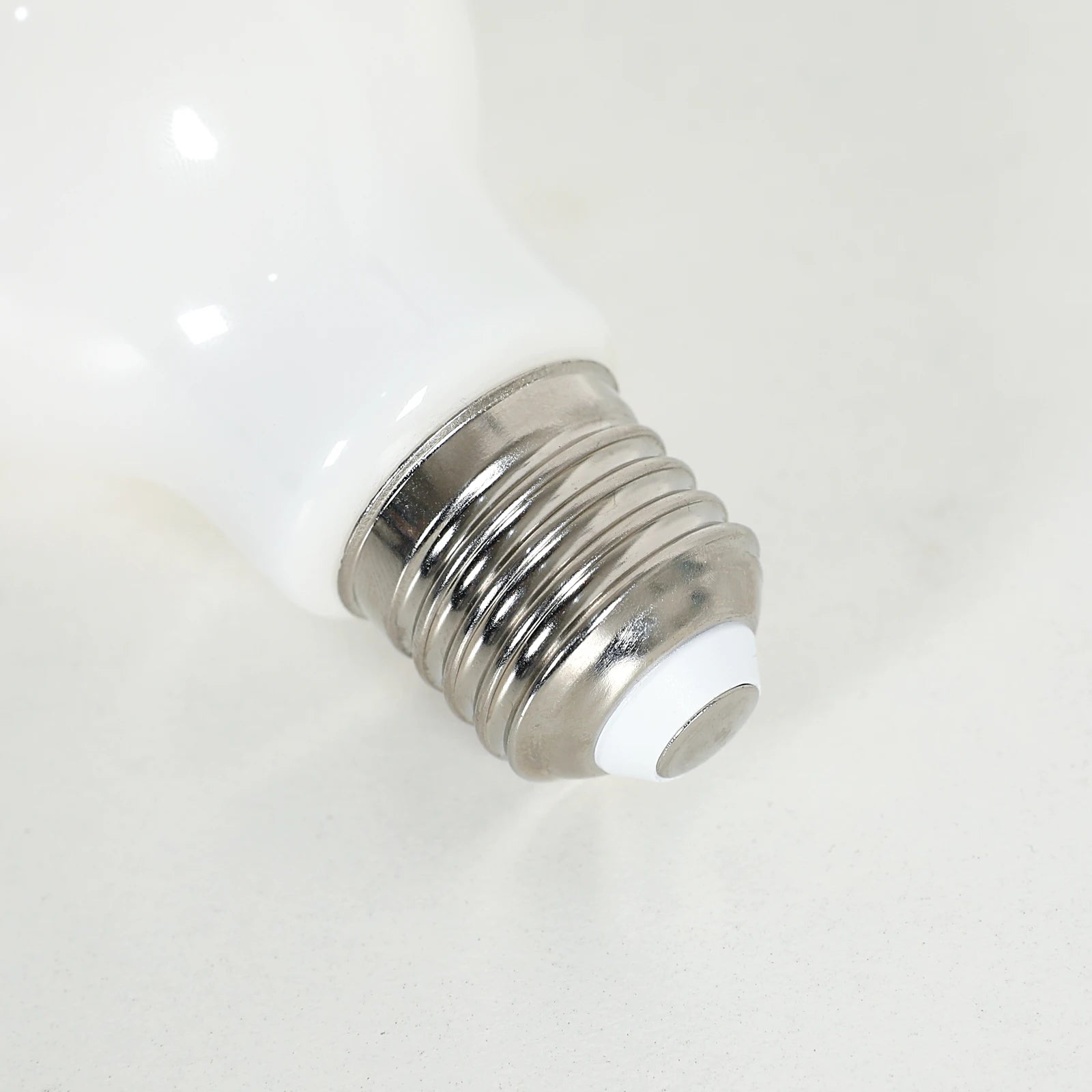 E27 LED Edison Glühbirne 4W Vintage Retro Filamentlampe ST64 Amber Glas Warmweiß 3000K 430LM Energiesparend Antik Schraubsockel Dekorative Glühbirne