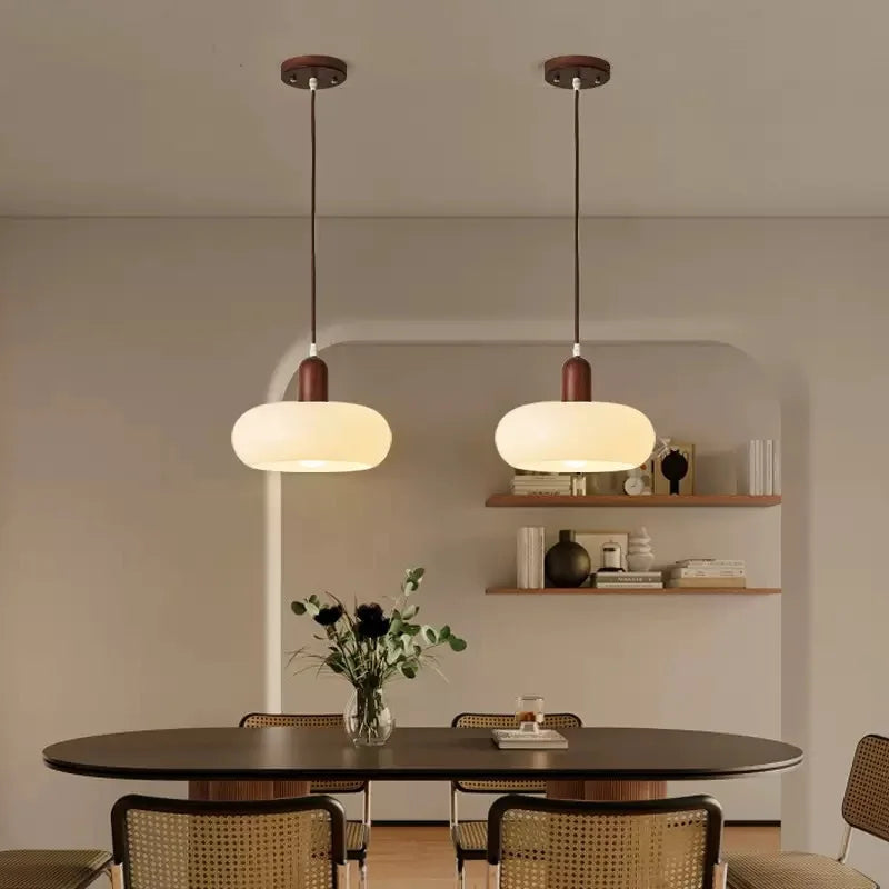 Melkglazen LED Hanglamp met Houten Pendel