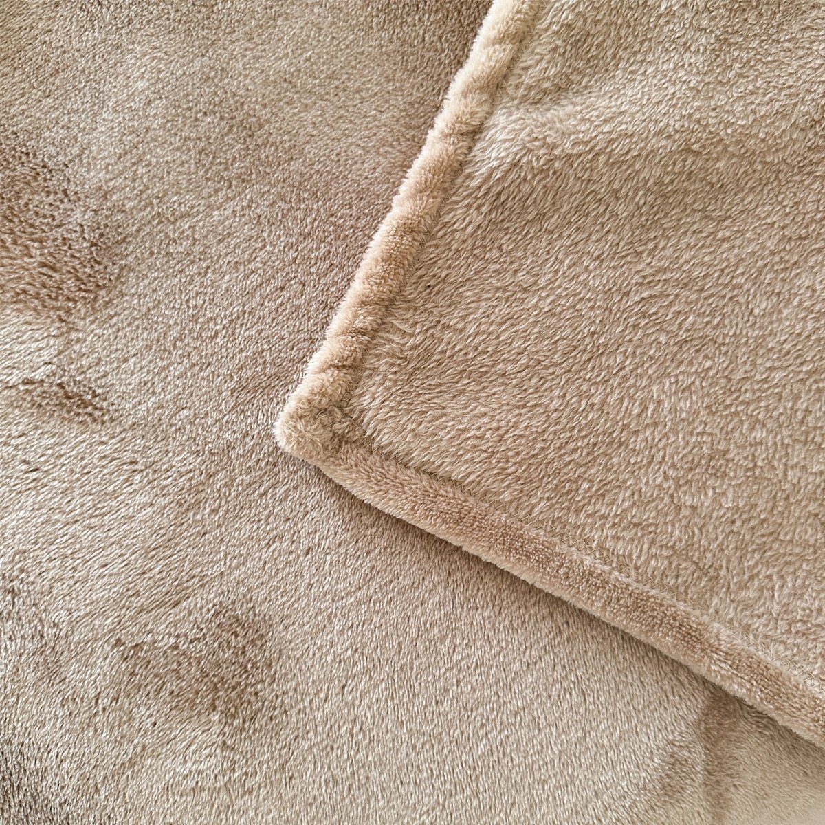 Cozy Flannel Blanket 152x127cm - Act Design Shop